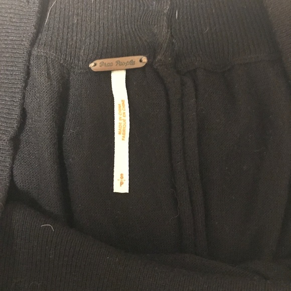 Off the shoulder Free People Black Sweater - Picture 5 of 7